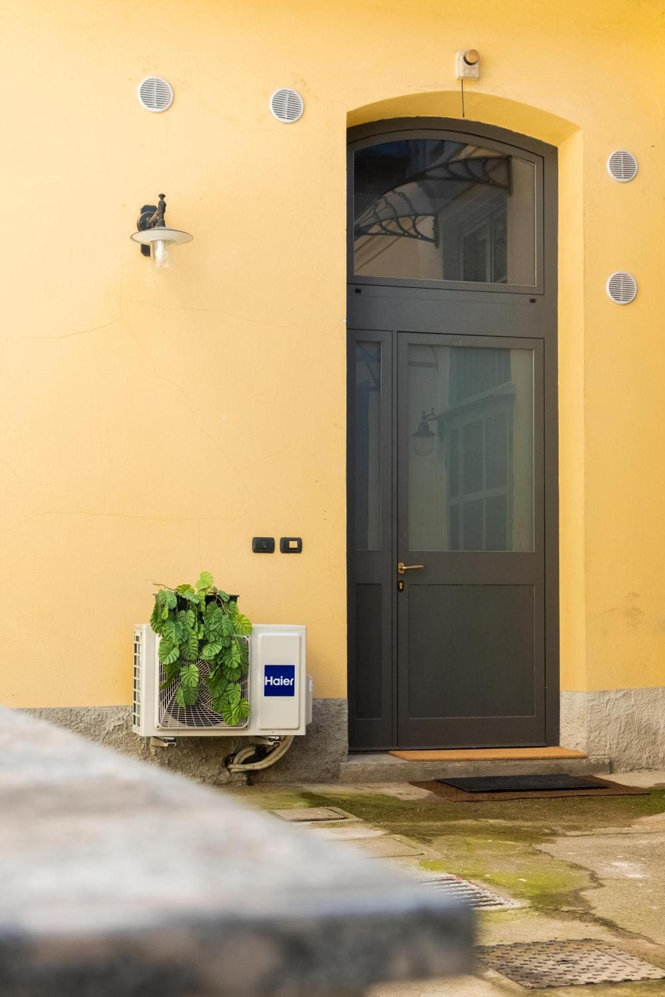 Mini Loft Torre San Vitale โกโม ภายนอก รูปภาพ